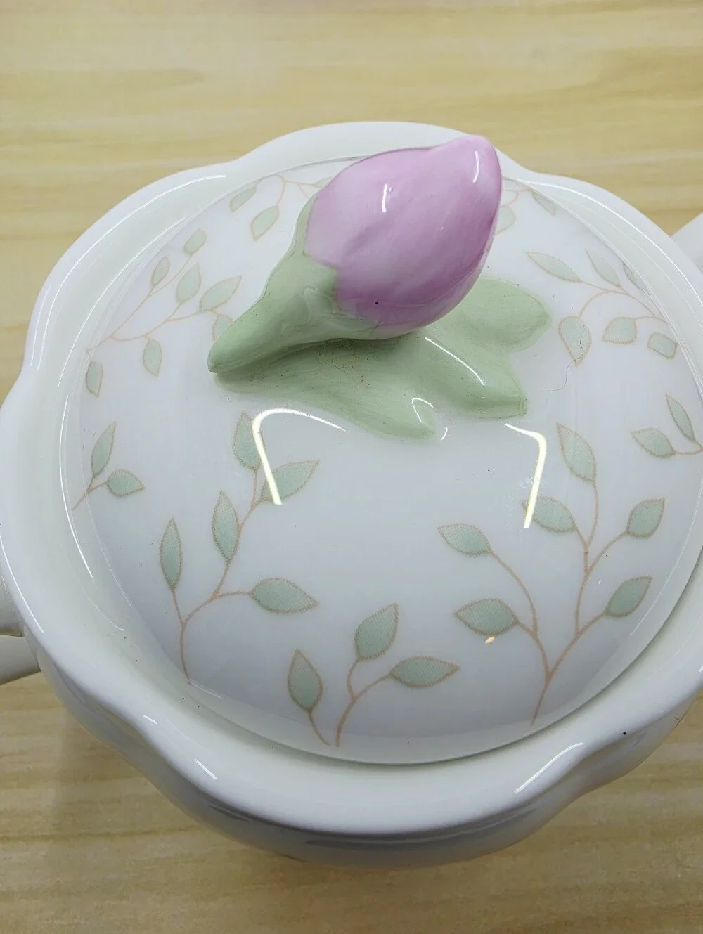 Lenox Butterfly Meadow Lidded Sugar Bowl & Creamer White Porcelain Scalloped